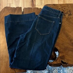 Women's Dark Blue Stretch Jeans - Classic Slim Fit